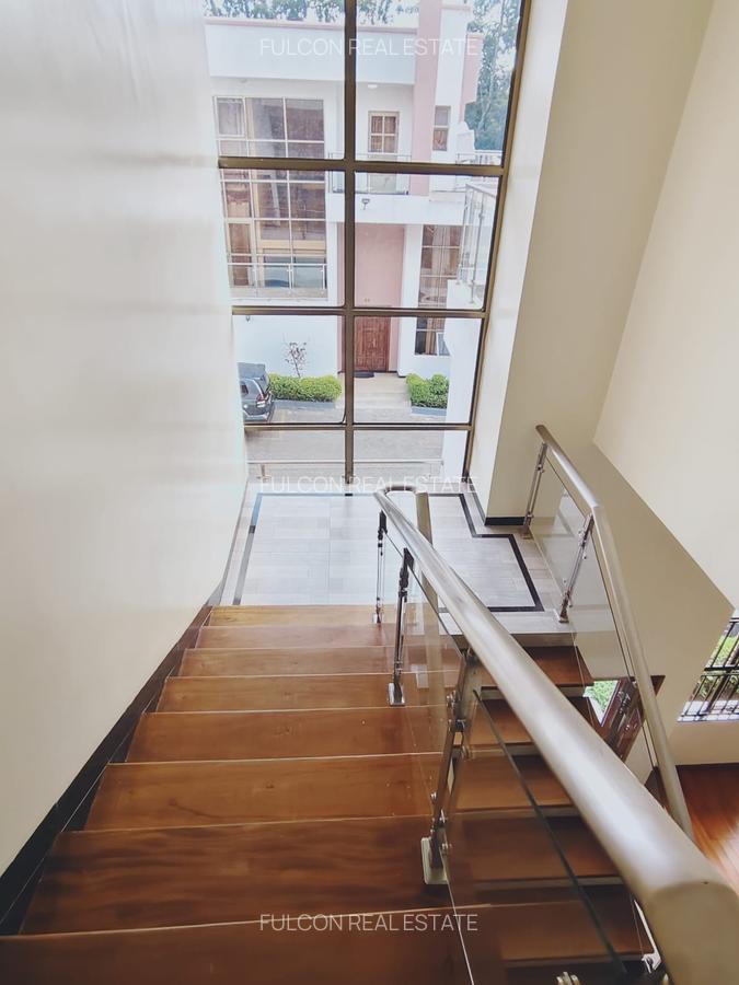 5 Bed Villa with En Suite in Lavington - 10