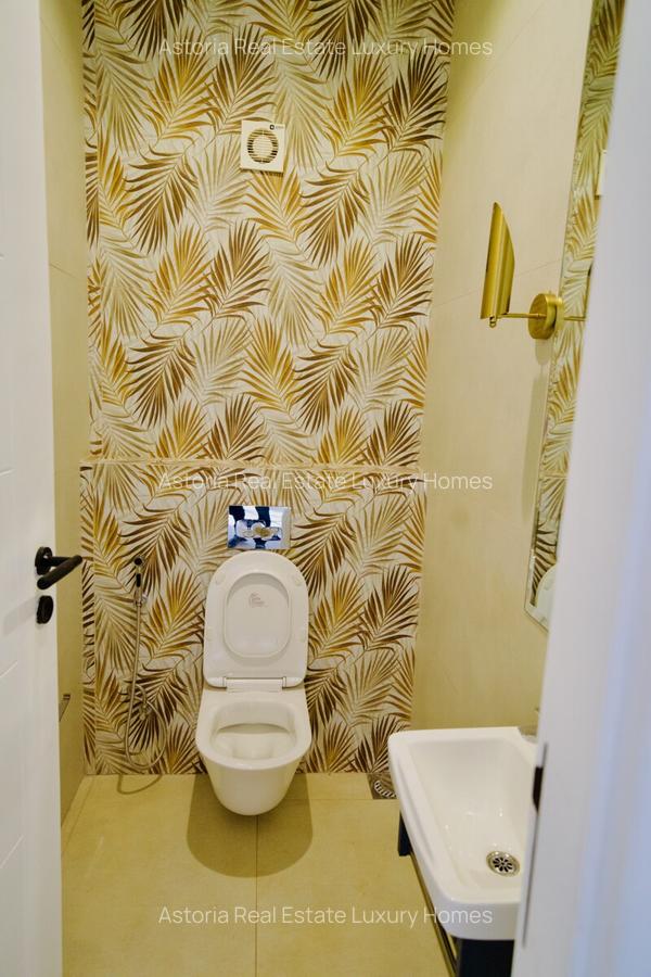 5 Bed Villa with En Suite at 2026-377 - 7