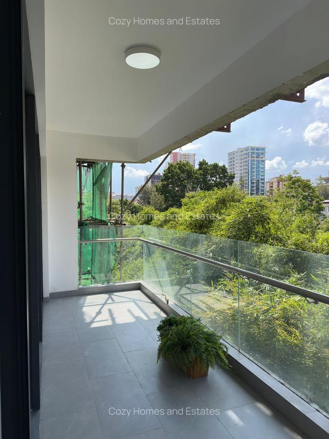 3 Bed Apartment with En Suite at Upperhill - 3