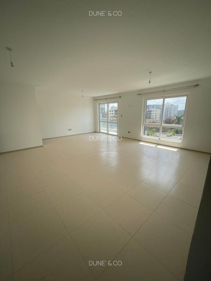 3 Bed Apartment with En Suite in Westlands Area - 2