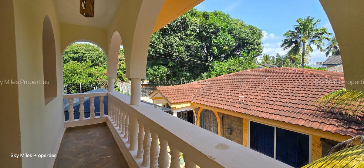 3 Bed House with En Suite at Mtwapa - 11