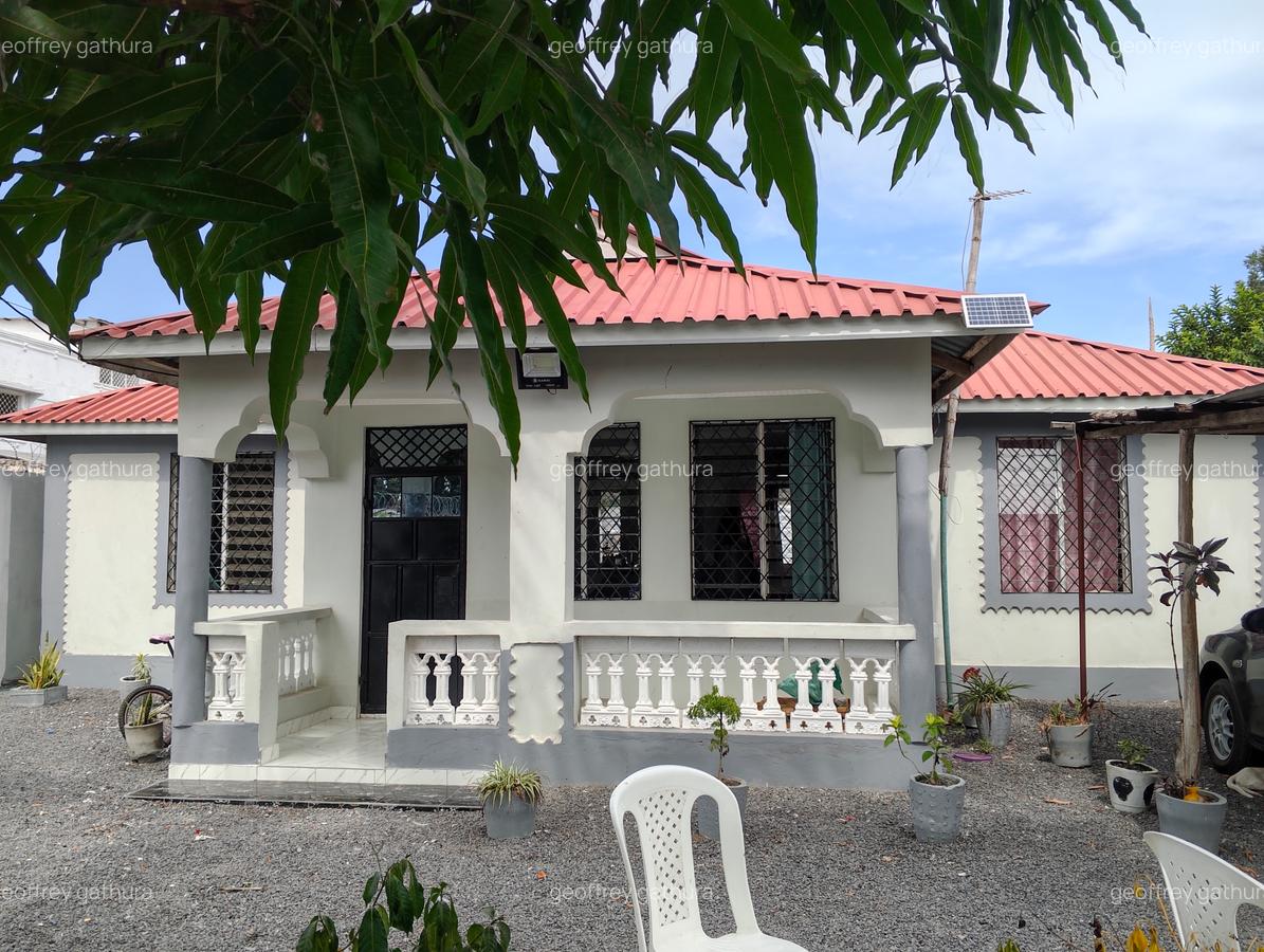 3 Bed House with En Suite at Behind Kari - 1