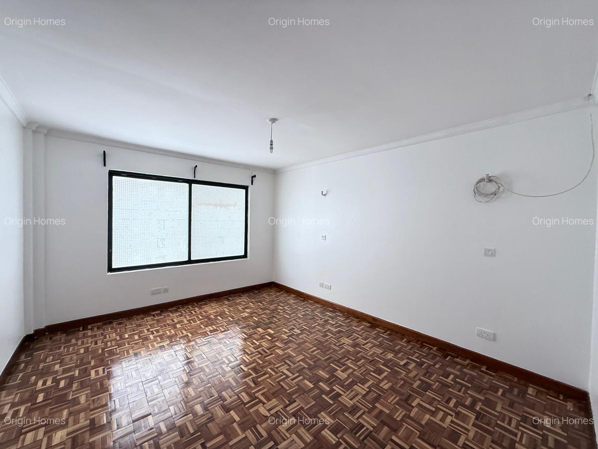 3 Bed Apartment with En Suite at Westlands - 13