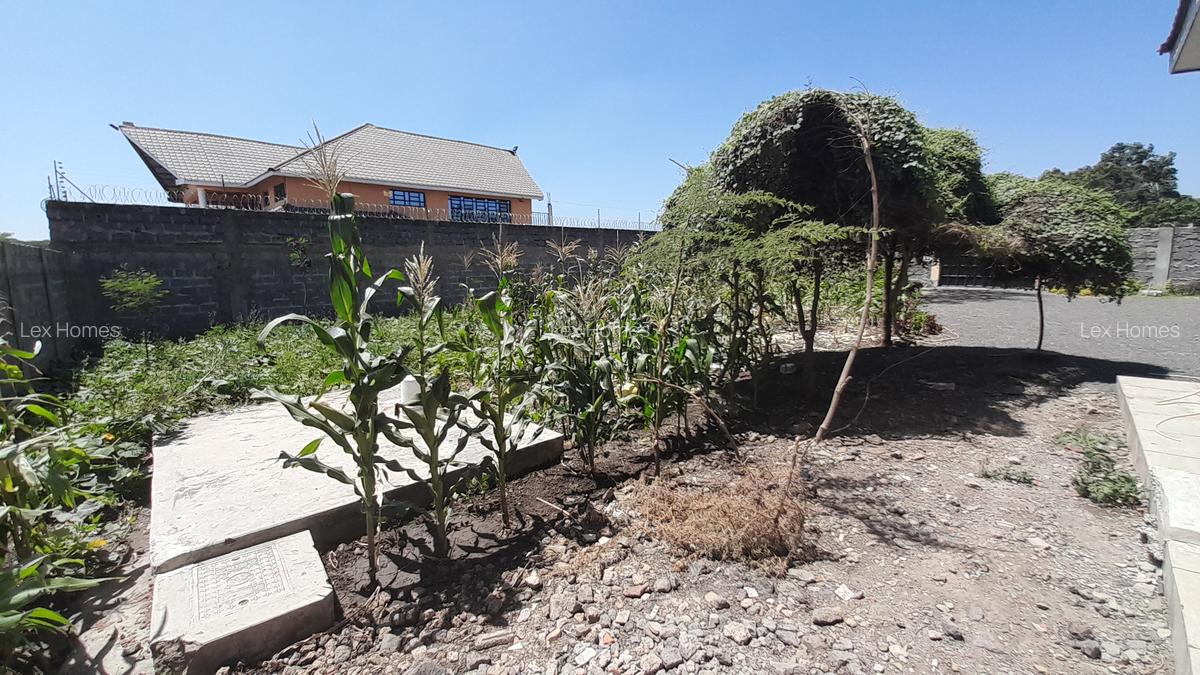 4 Bed House with En Suite at Rimpa - 18