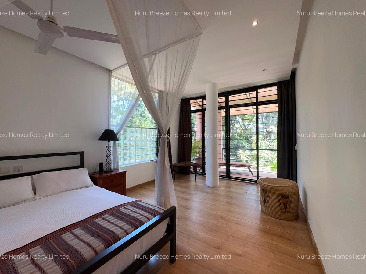 3 Bed Villa with En Suite in Muthaiga - 10