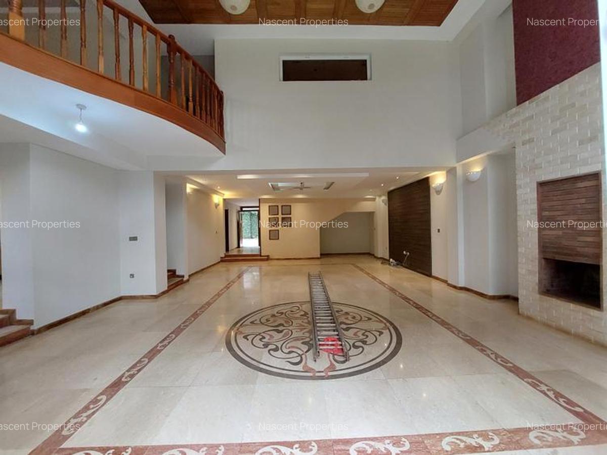 5 Bed Villa with En Suite in Lavington - 8