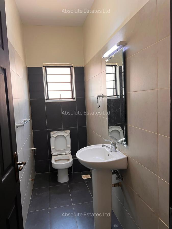 2 Bed Apartment with Swimming Pool in Kilimani - 10