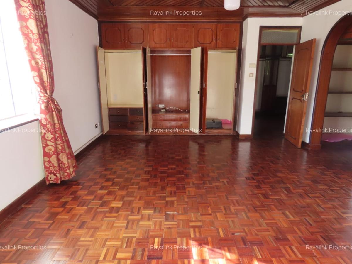 4 Bed House with En Suite at Karen - 18