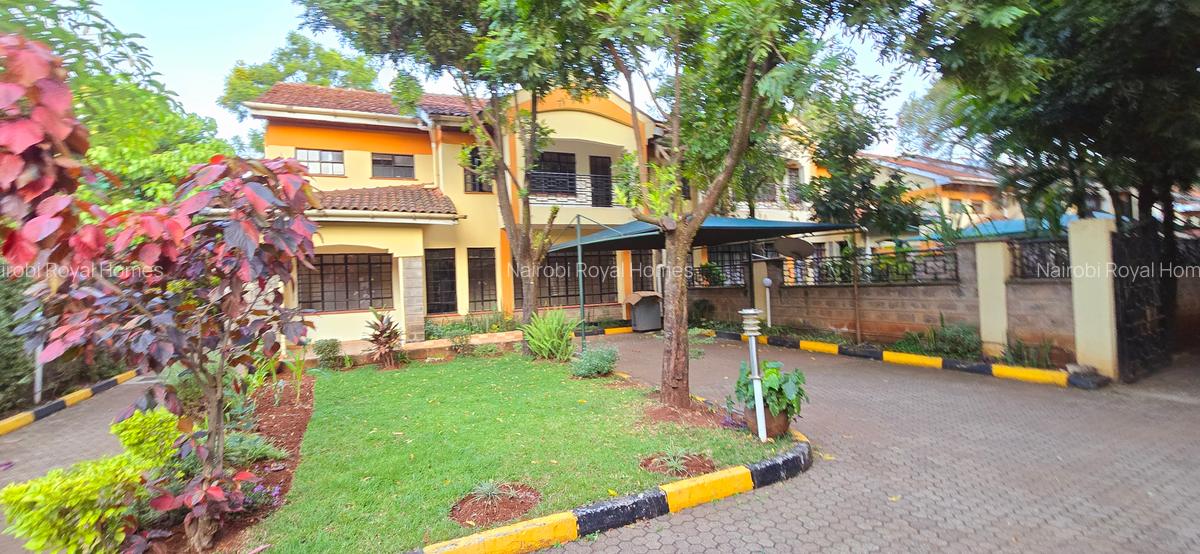 4 Bed Townhouse with En Suite at Lavington Off James Gichuru - 14