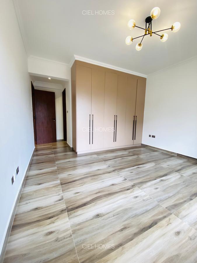 2 Bed Apartment with En Suite at School Lane - 11
