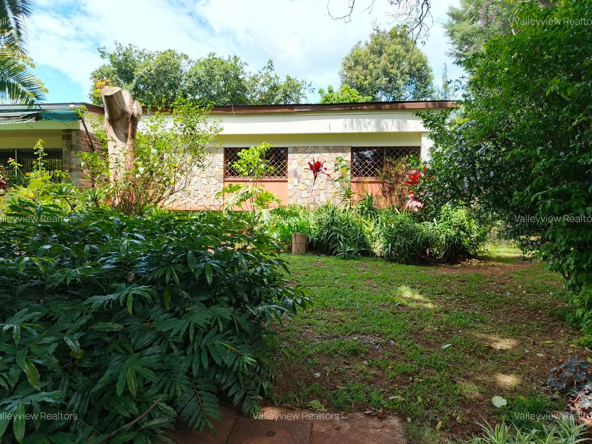 3 Bed Townhouse with En Suite at Lavington - 5