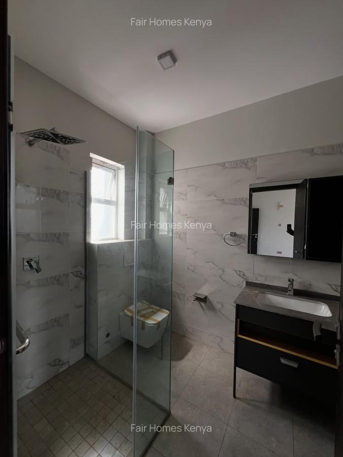 3 Bed Apartment with En Suite at Riverside Drive - 13