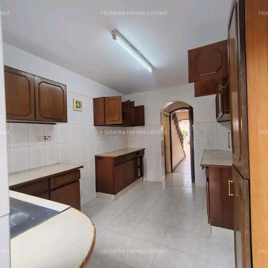 4 Bed Townhouse with Swimming Pool in Kileleshwa - 7