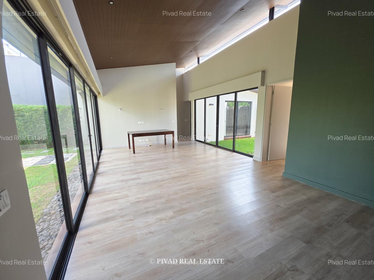 3 Bed Townhouse with Swimming Pool in Runda - 11