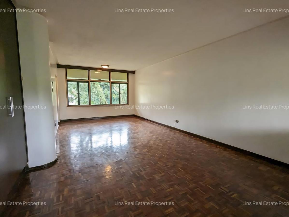 Serviced 4 Bed Apartment with En Suite in Riverside - 5