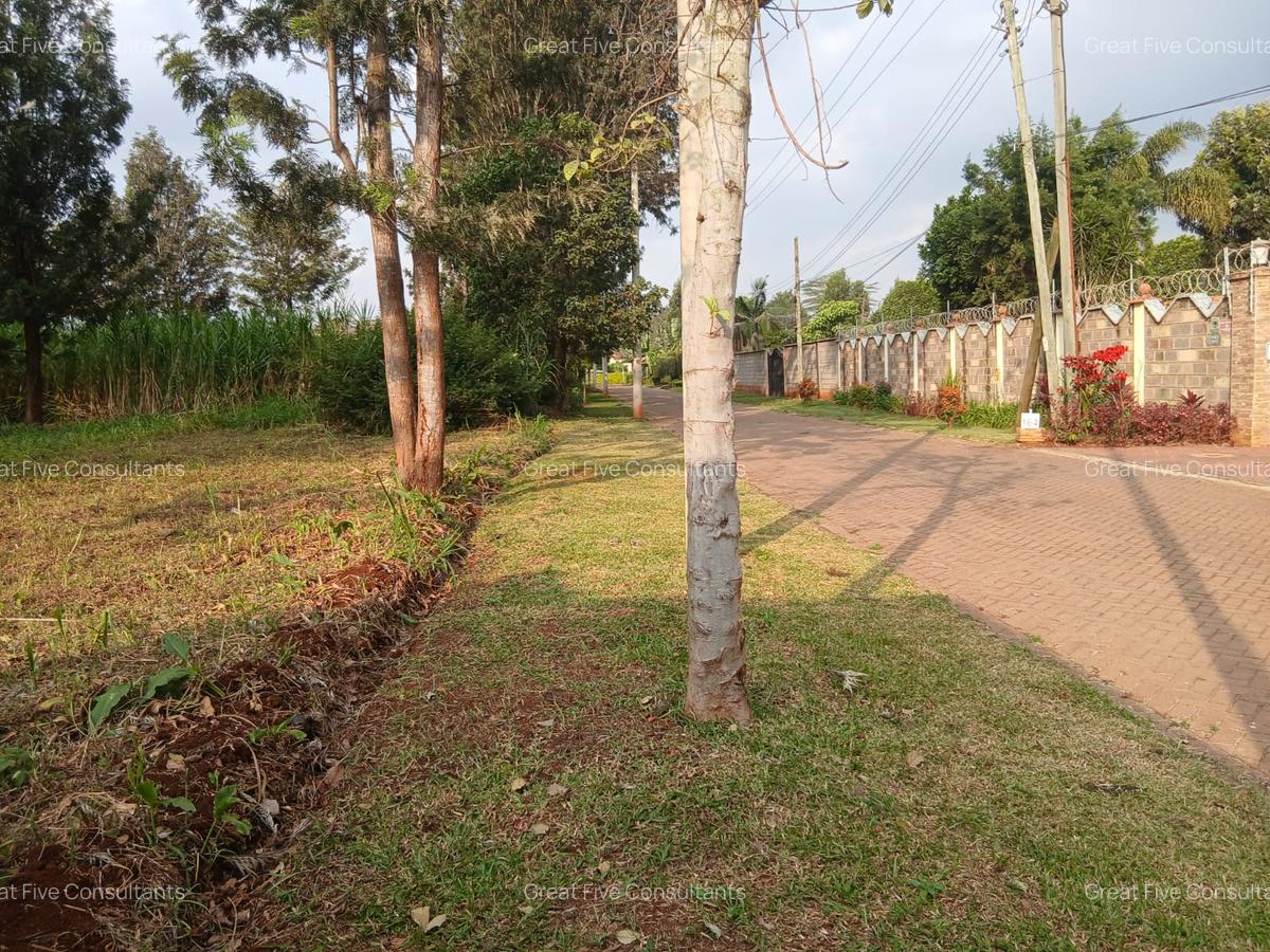 Land in Runda - 4