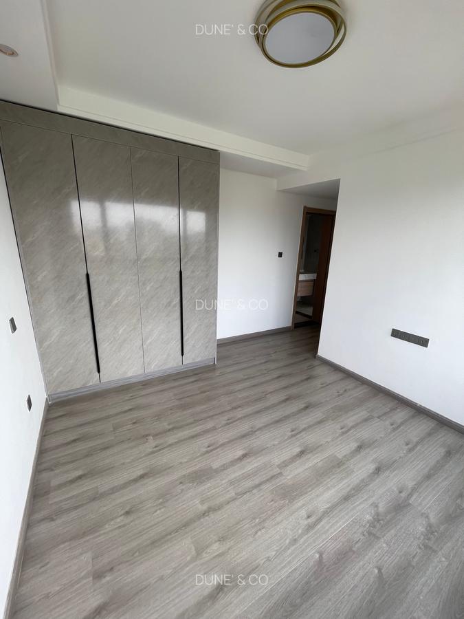 Serviced 3 Bed Apartment with En Suite in Riverside - 16