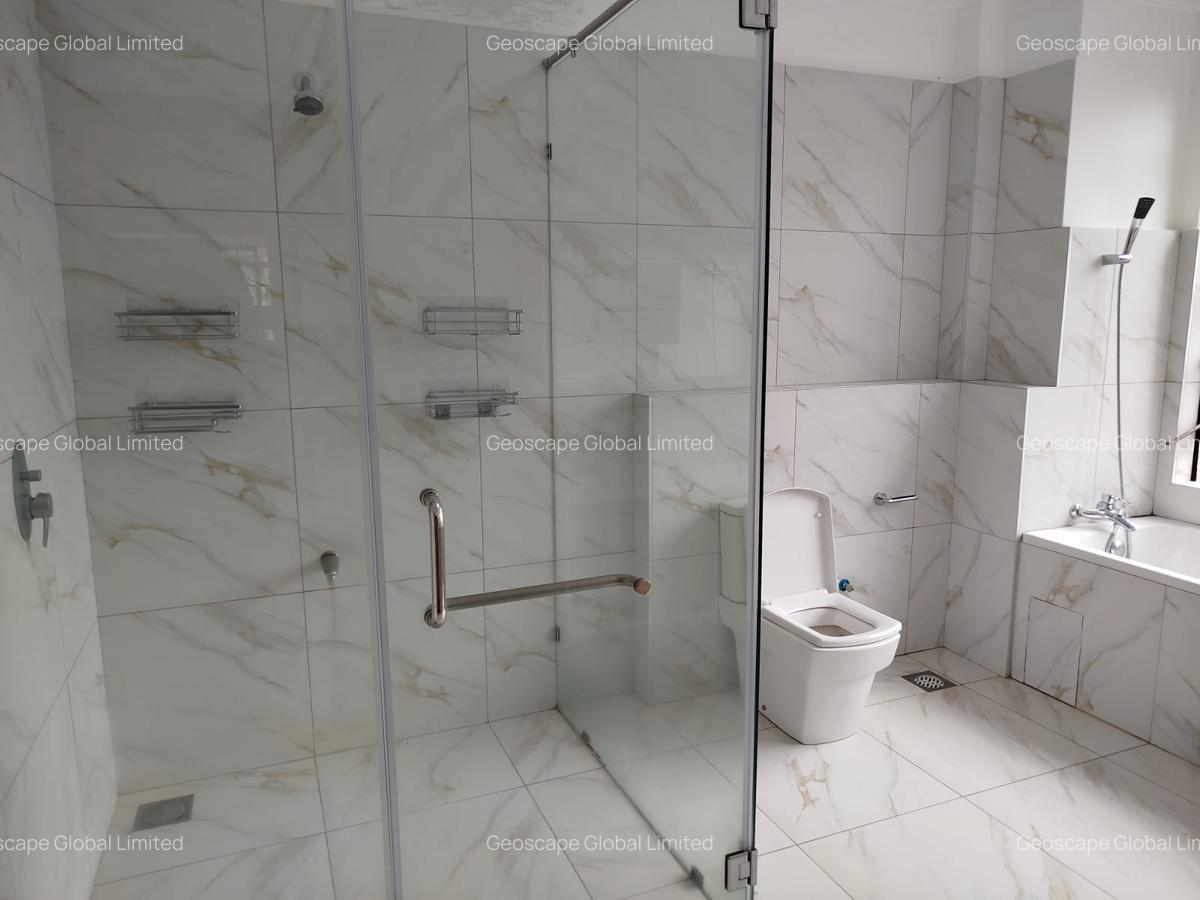 4 Bed House with En Suite in Karen - 10