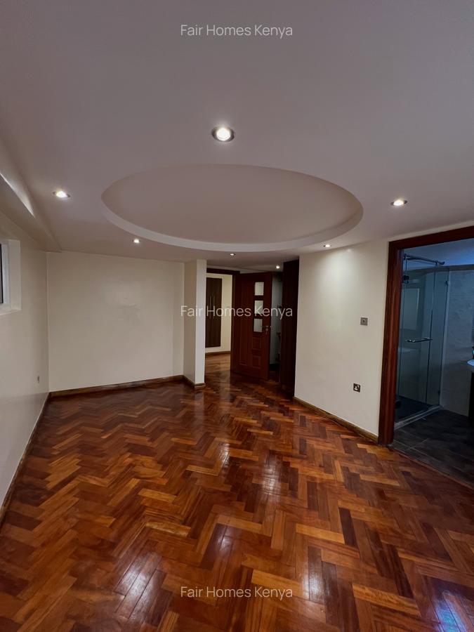 5 Bed Townhouse with En Suite at Convent Drive - 13