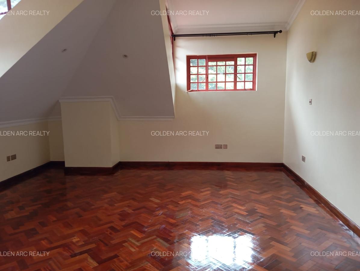 4 Bed Townhouse with En Suite in Karen - 12