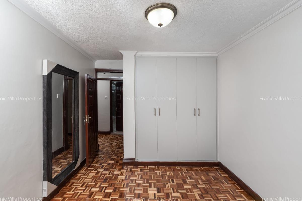 4 Bed House with En Suite at Runda - 2