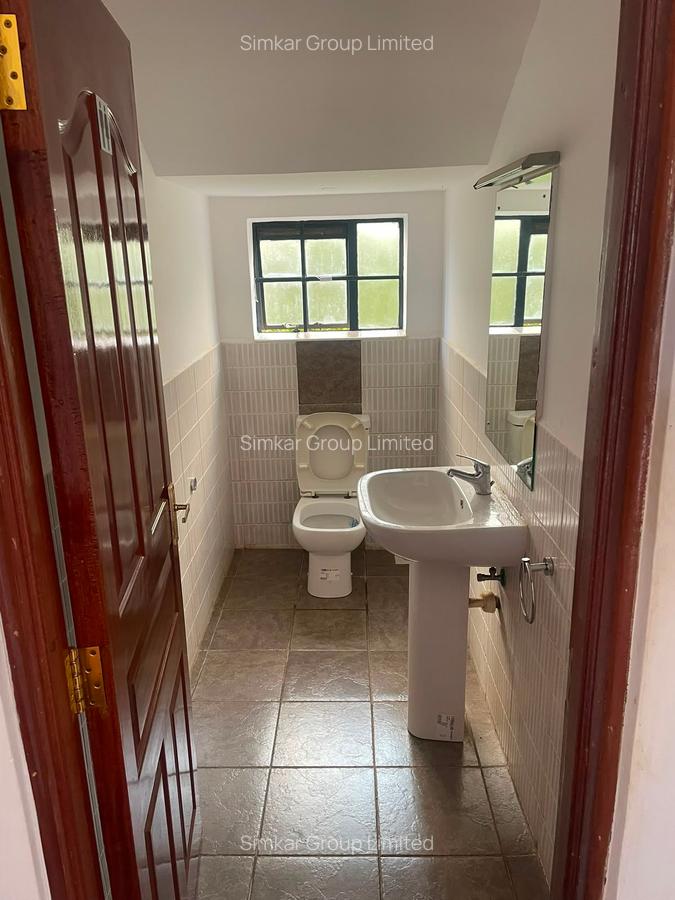 5 Bed Townhouse with En Suite at Kitisuru West - 13