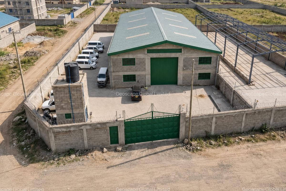 11,600 ft² Warehouse with Parking in Mlolongo - 1