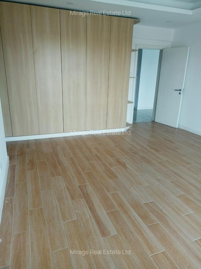 4 Bed Villa with En Suite in Kileleshwa - 16
