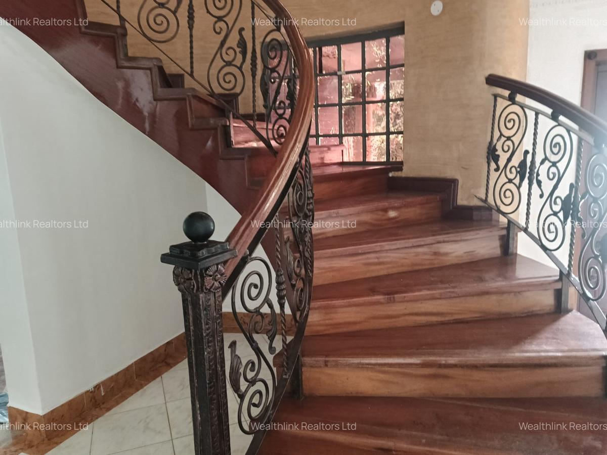 4 Bed House with En Suite at Runda - 11