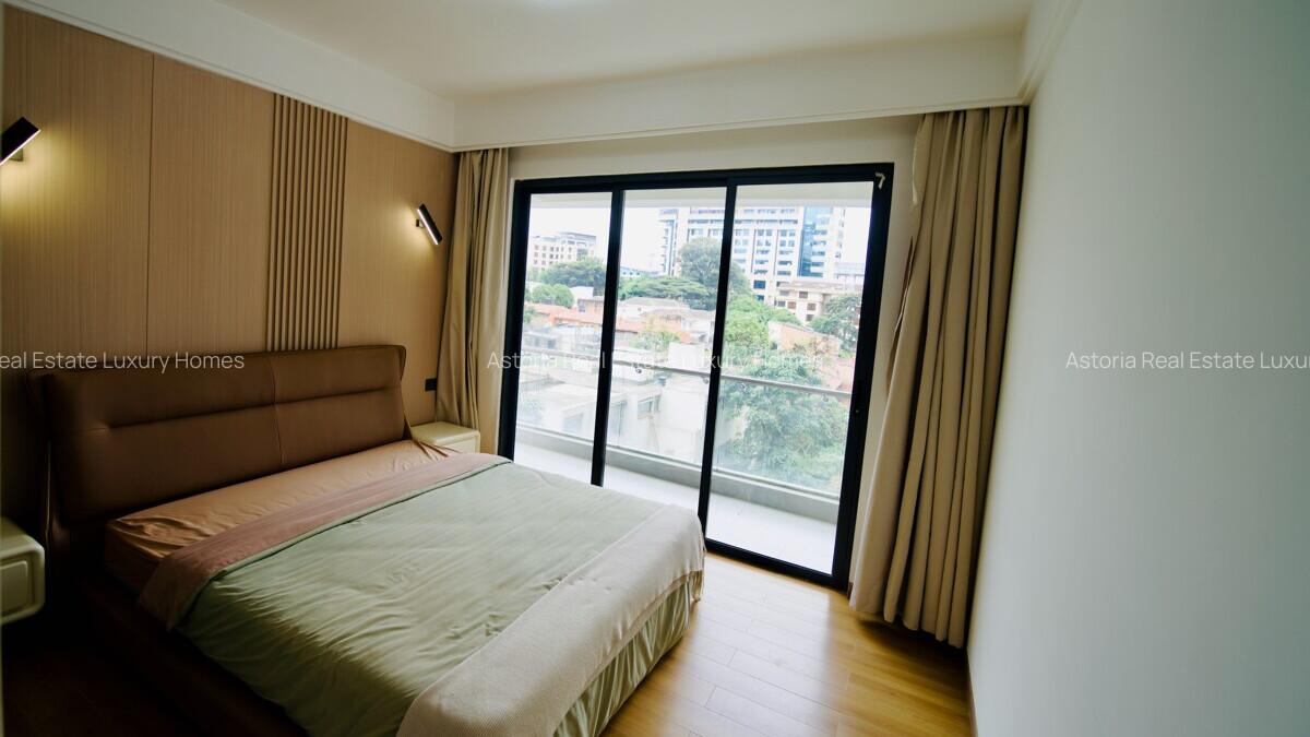3 Bed Apartment with En Suite at 2026-404 - 17