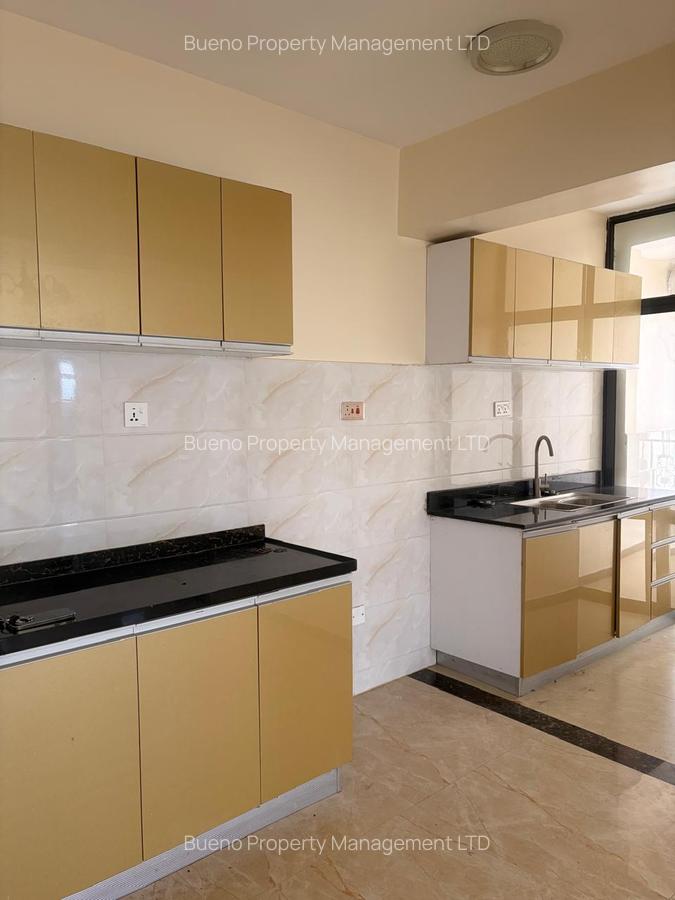 2 Bed Apartment with En Suite in Kilimani - 3