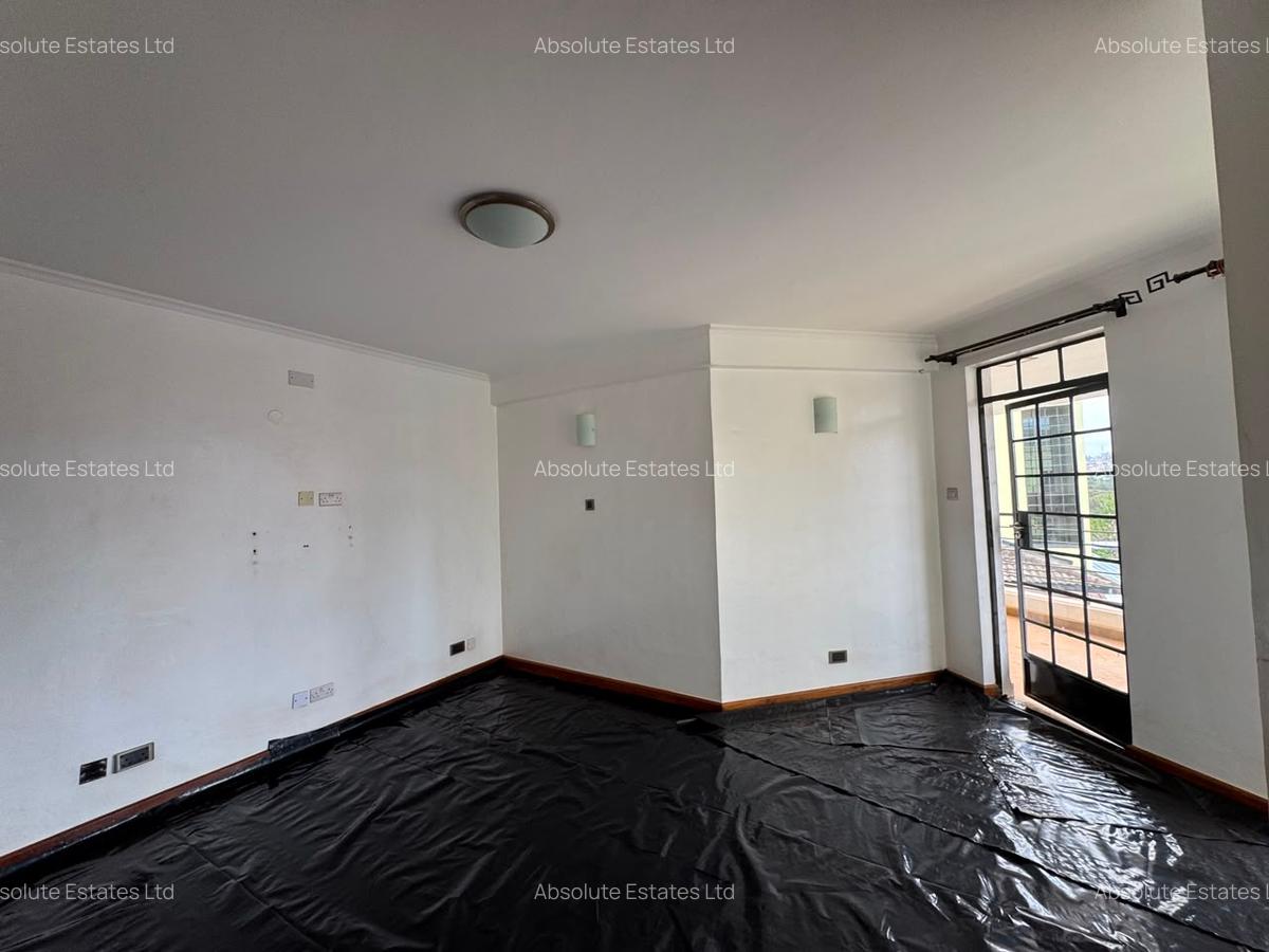 5 Bed Townhouse with En Suite in Lavington - 7