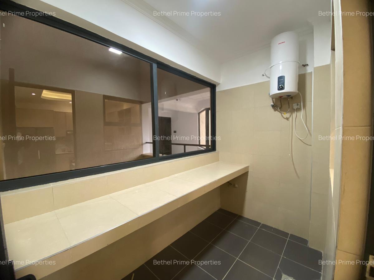 2 Bed Apartment with En Suite in Brookside - 12