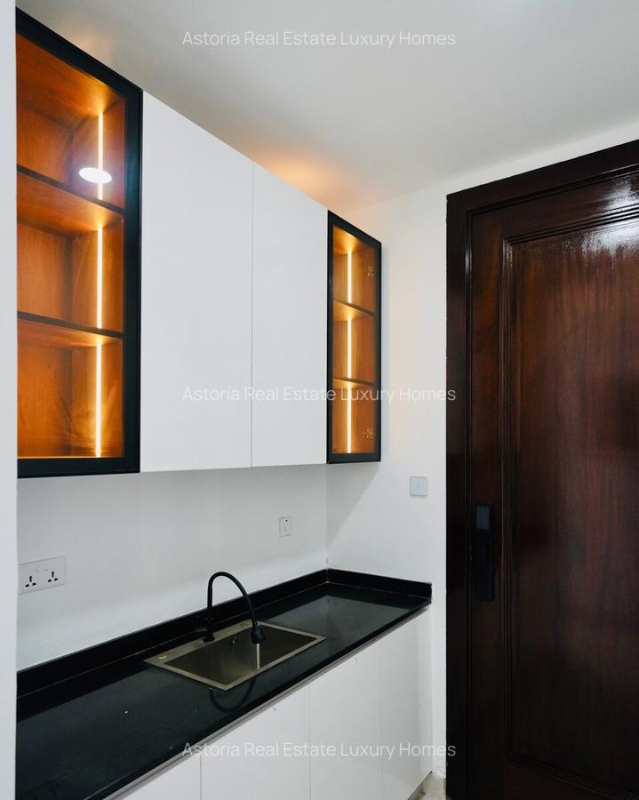 4 Bed Apartment with En Suite at 2026-510 4 Bed A Re - 19
