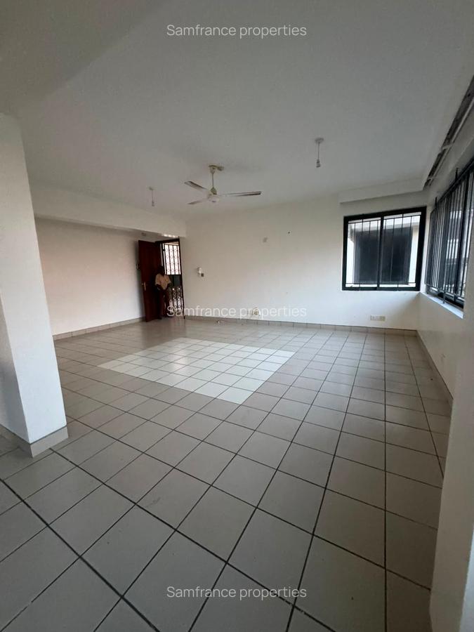 3 Bed Apartment with Borehole at Links Road - 2