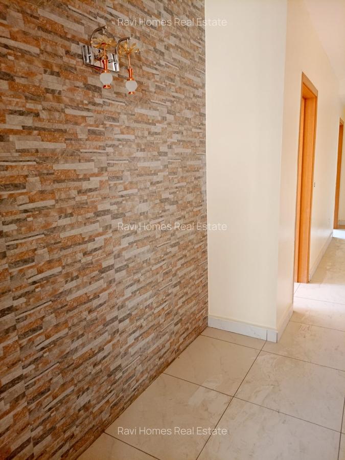 3 Bed Apartment with En Suite in Kilimani - 4