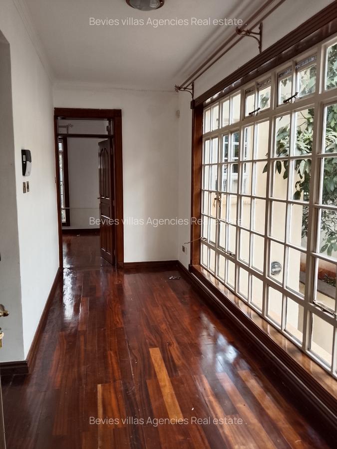 4 Bed Townhouse with En Suite at Westlands - 15