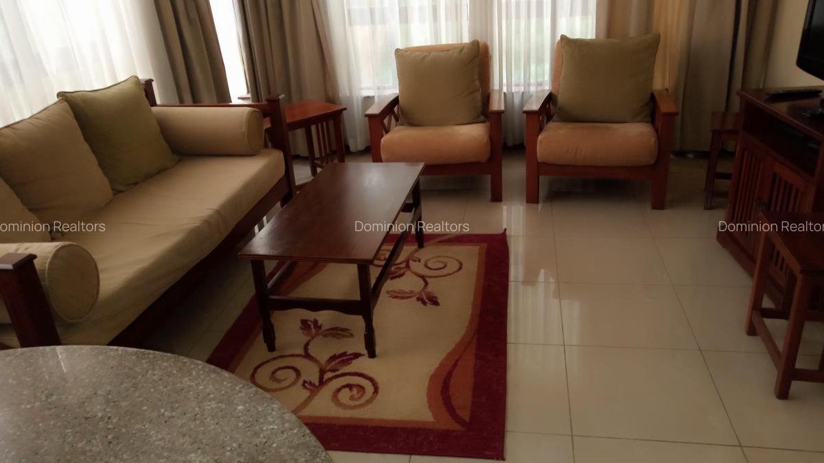 Serviced 1 Bed Apartment with En Suite at Kolobot Drive - 2