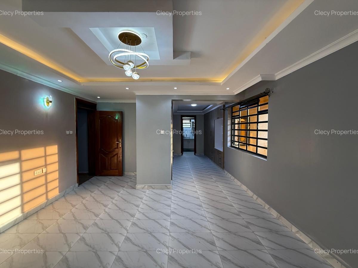 5 Bed House with En Suite at Bypass - 12