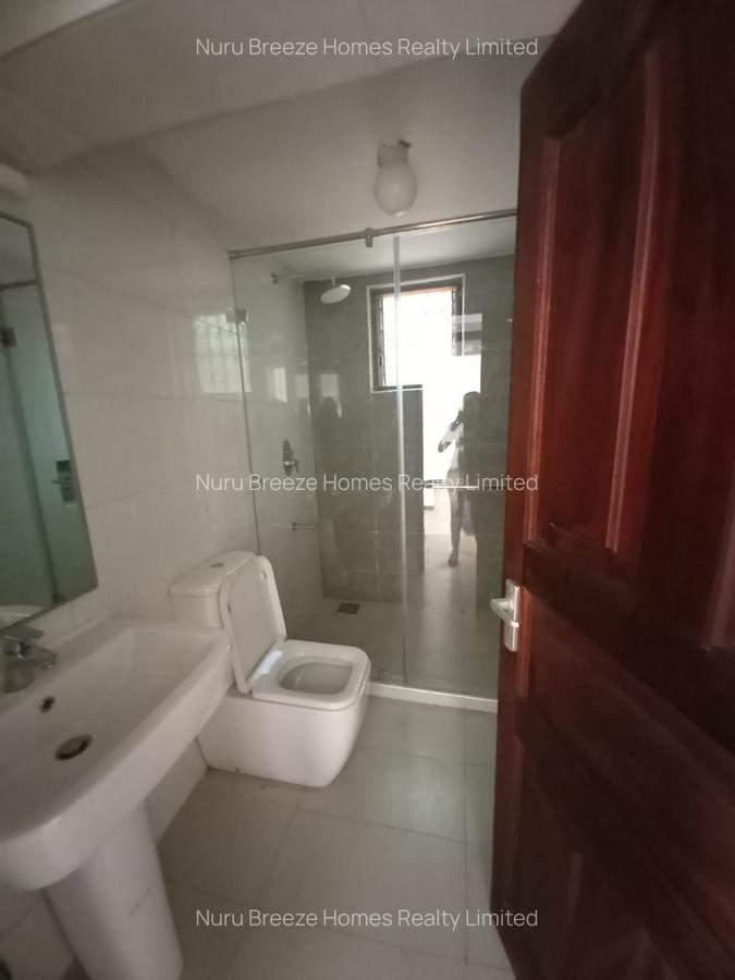 4 Bed House with En Suite in Spring Valley - 19