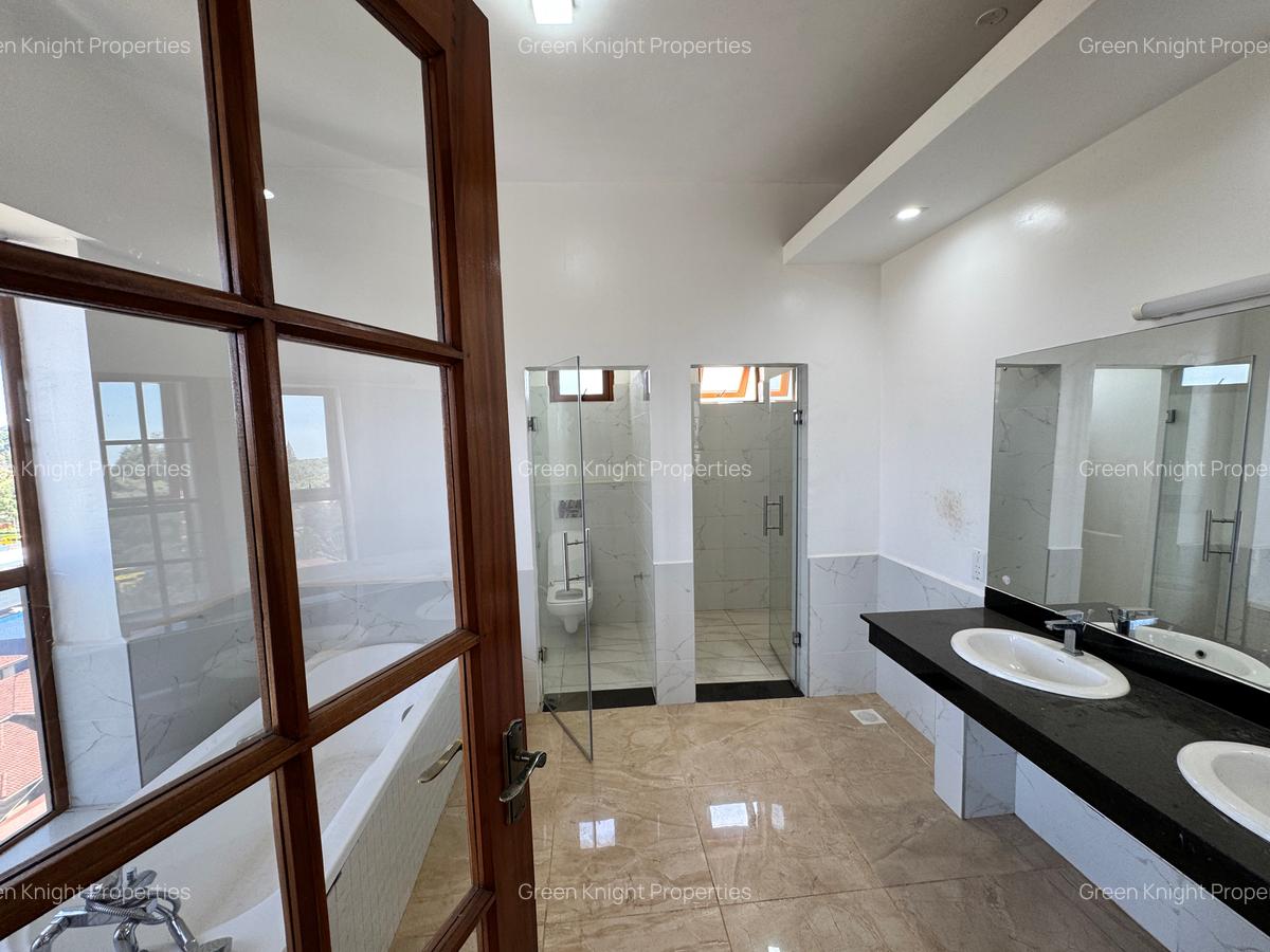 Serviced 3 Bed Apartment with En Suite in Lavington - 4