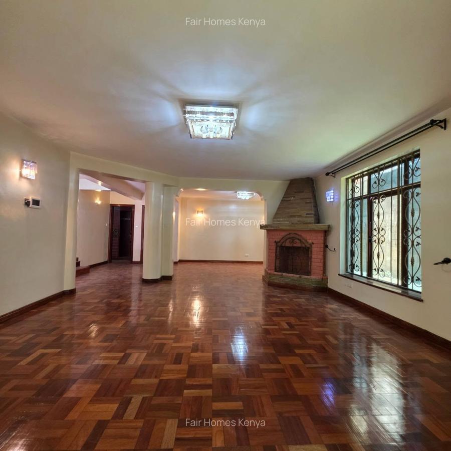 5 Bed Townhouse with En Suite at Othaya Road - 3