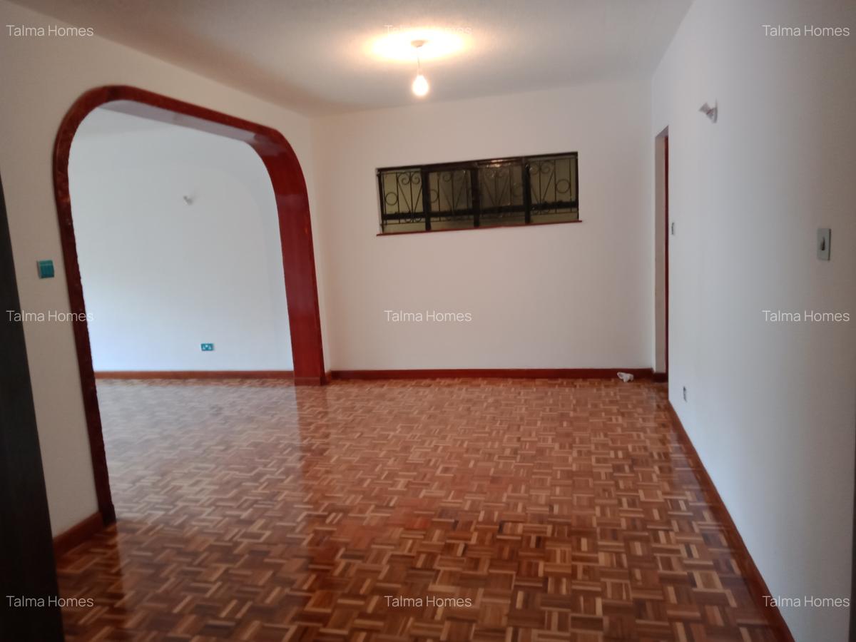 4 Bed Townhouse with En Suite at Lavington Green - 5