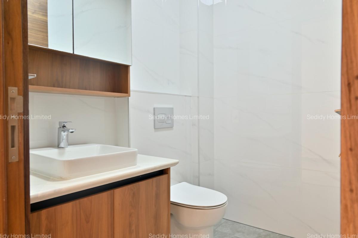 Serviced 3 Bed Apartment with En Suite in Spring Valley - 13