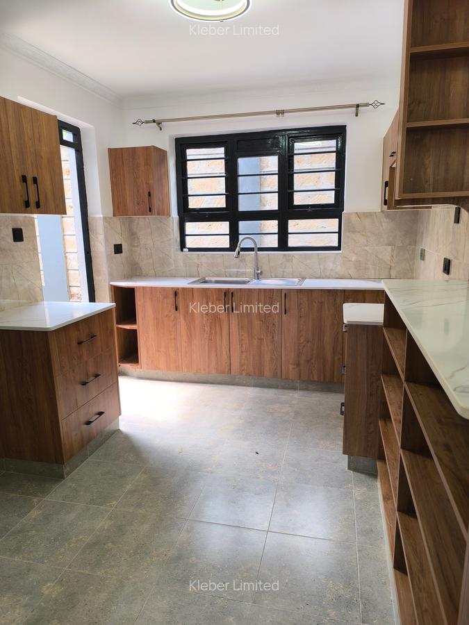 4 Bed House with En Suite in Gikambura - 5