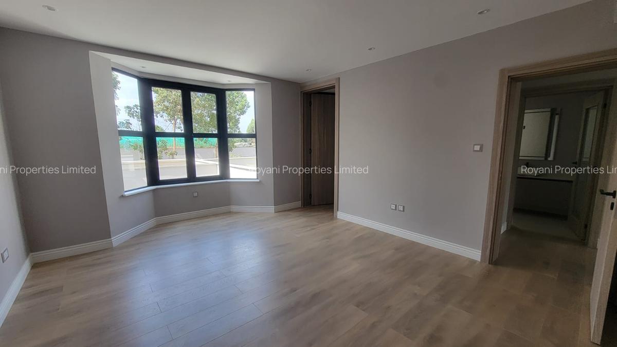4 Bed Townhouse with En Suite in Kiambu Road - 6