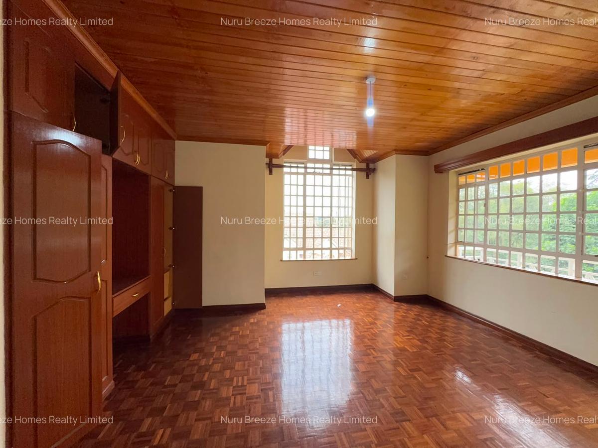 5 Bed Townhouse with En Suite in Kitisuru - 15