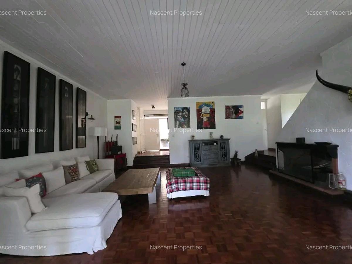 4 Bed House with En Suite at Loresho - 13