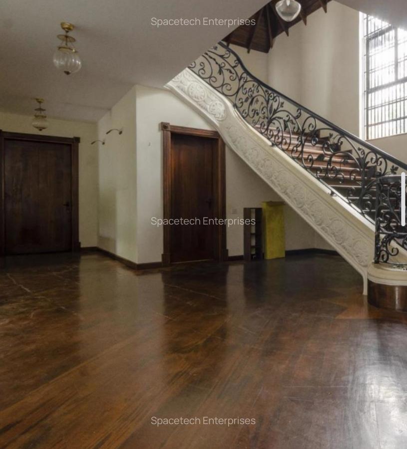5 Bed House with En Suite in Kitisuru - 9