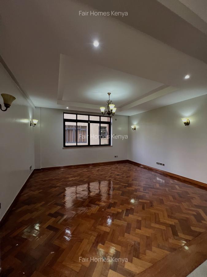 4 Bed Apartment with En Suite at Riverside Drive - 4